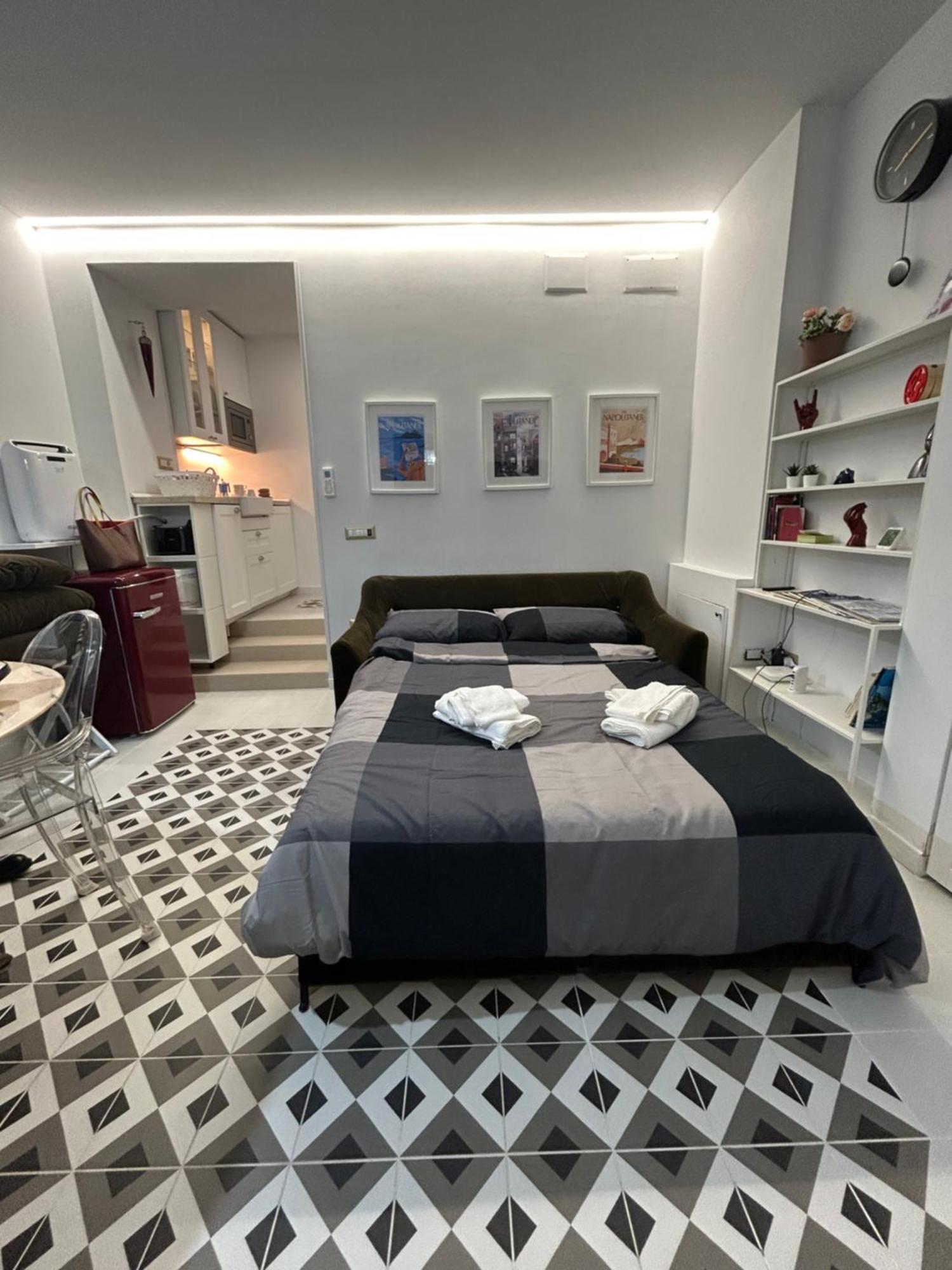 Casa Mariarosaria Apartment Napoli Bagian luar foto